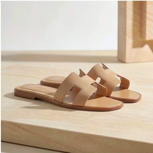 H.E.R.M.E.S ORAN SANDAL ( ALBINO BEIGE LAMBSKIN )